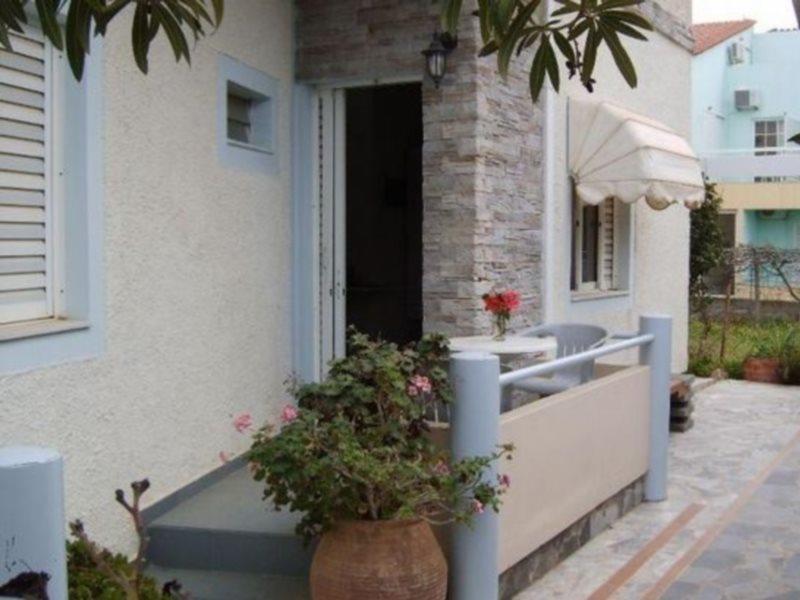 Stefania Apartments Agia Marina Exterior foto
